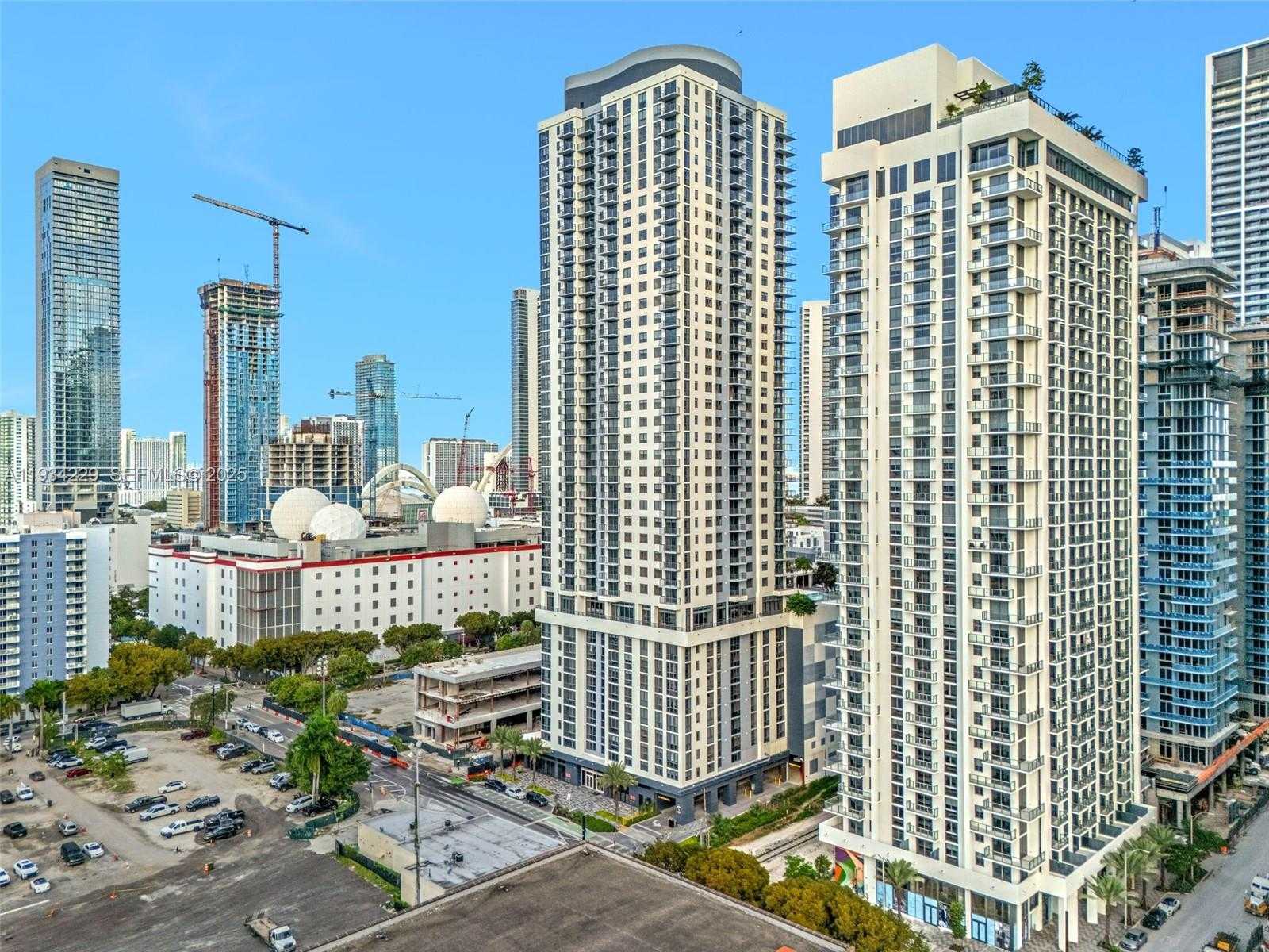 Small Image of 11 NORTH EAST 6TH AVE #2403, Miami Number 16