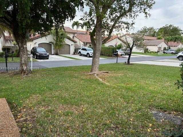Small Image of 11349 SOUTH WEST 85 LN #11349, Miami Number 18