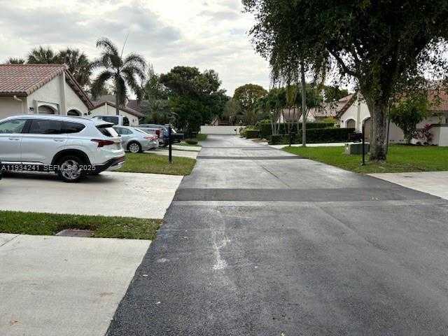 Small Image of 11349 SOUTH WEST 85 LN #11349, Miami Number 19