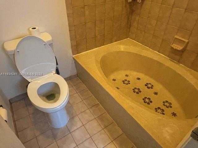 Small Image of 11349 SOUTH WEST 85 LN #11349, Miami Number 7