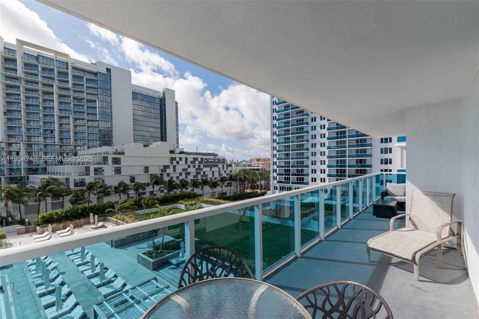 Small Image of 2301 COLLINS AVE #507, Miami Beach Number 13
