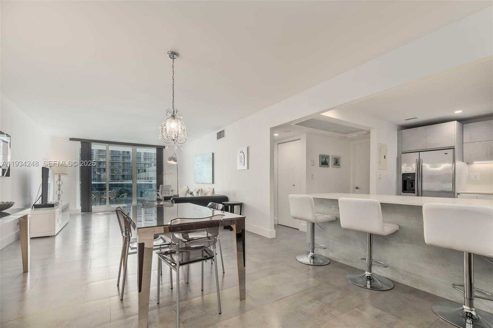 Small Image of 2301 COLLINS AVE #507, Miami Beach Number 2