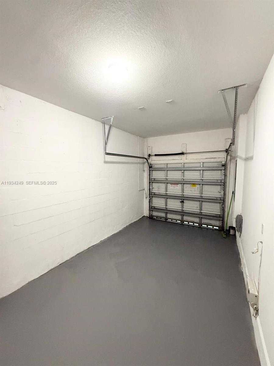 Small Image of 1364 NORTH WEST 214TH TER #1364, Miami Gardens Number 11