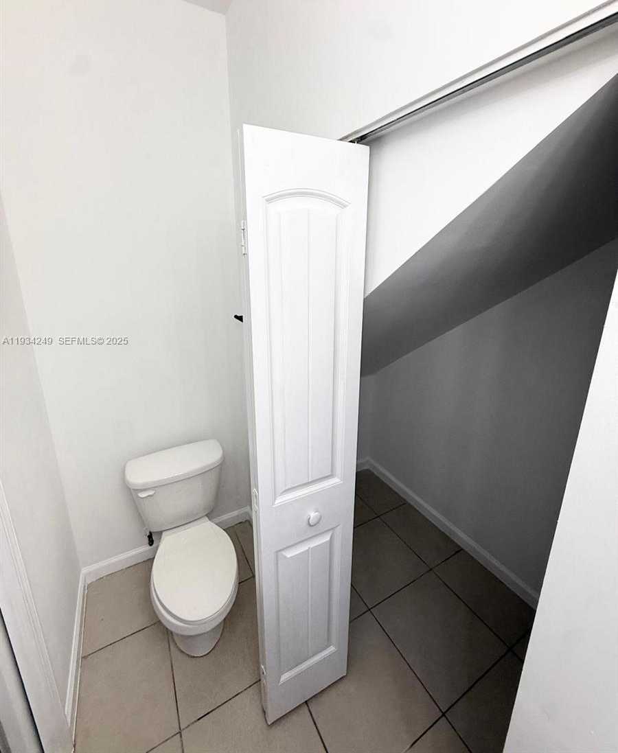 Small Image of 1364 NORTH WEST 214TH TER #1364, Miami Gardens Number 12