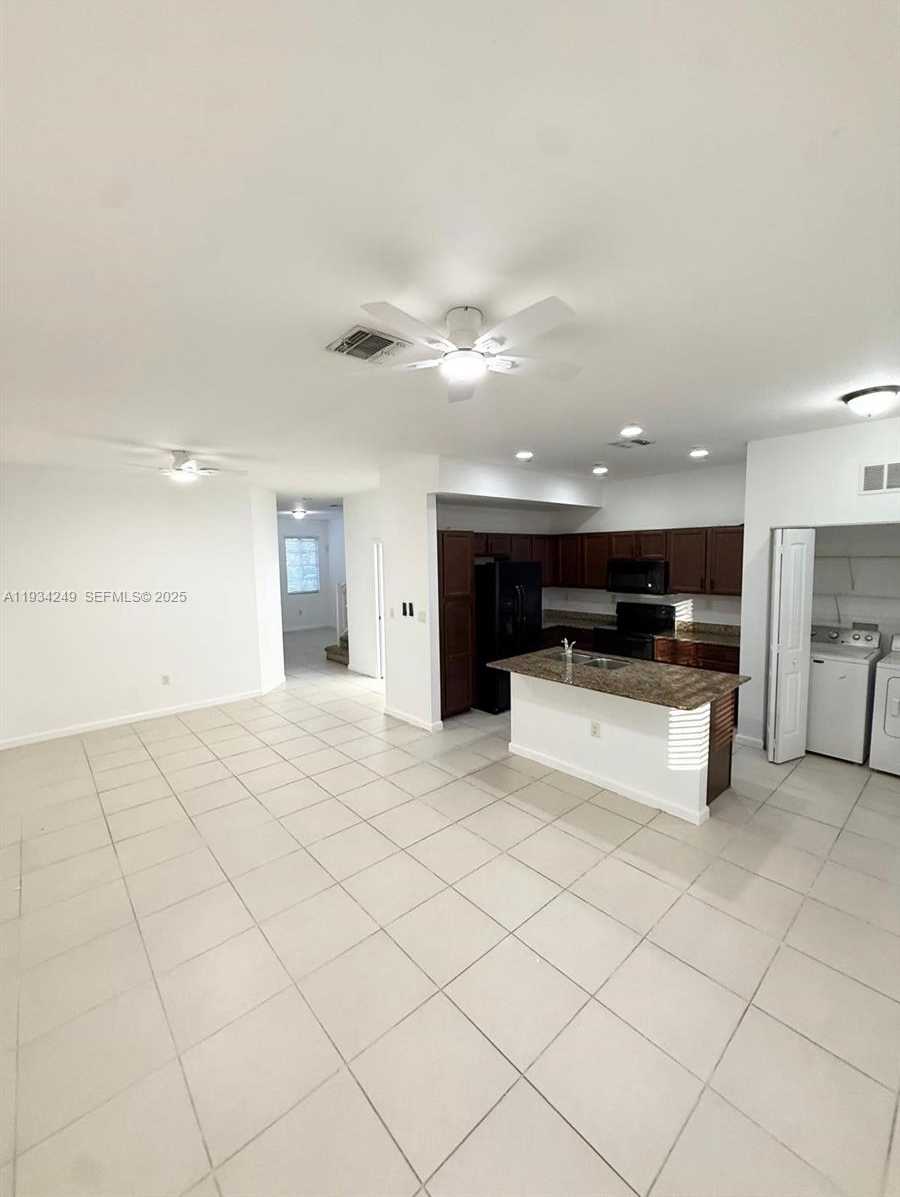 Small Image of 1364 NORTH WEST 214TH TER #1364, Miami Gardens Number 2