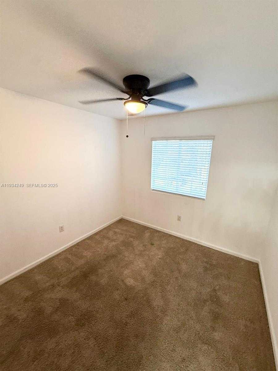 Small Image of 1364 NORTH WEST 214TH TER #1364, Miami Gardens Number 7