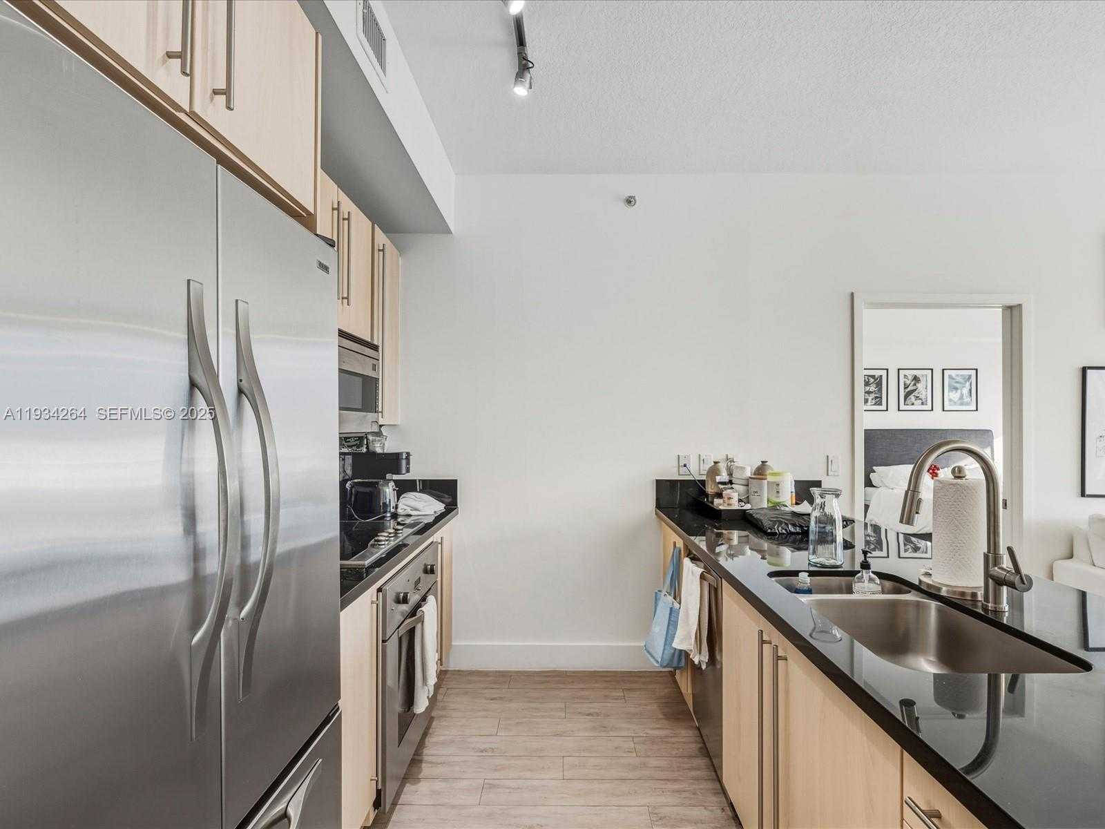 Small Image of 1111 SOUTH WEST 1ST AVE #UPH4017, Miami Number 10