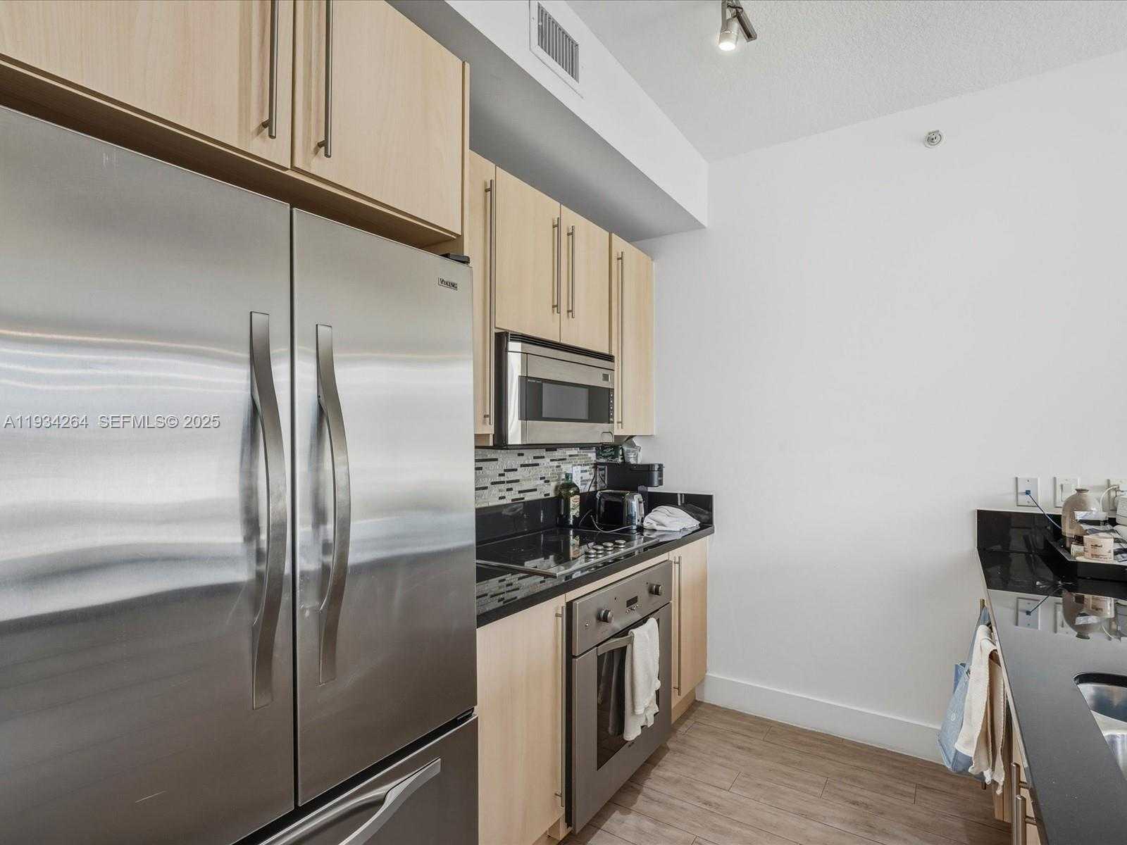 Small Image of 1111 SOUTH WEST 1ST AVE #UPH4017, Miami Number 11