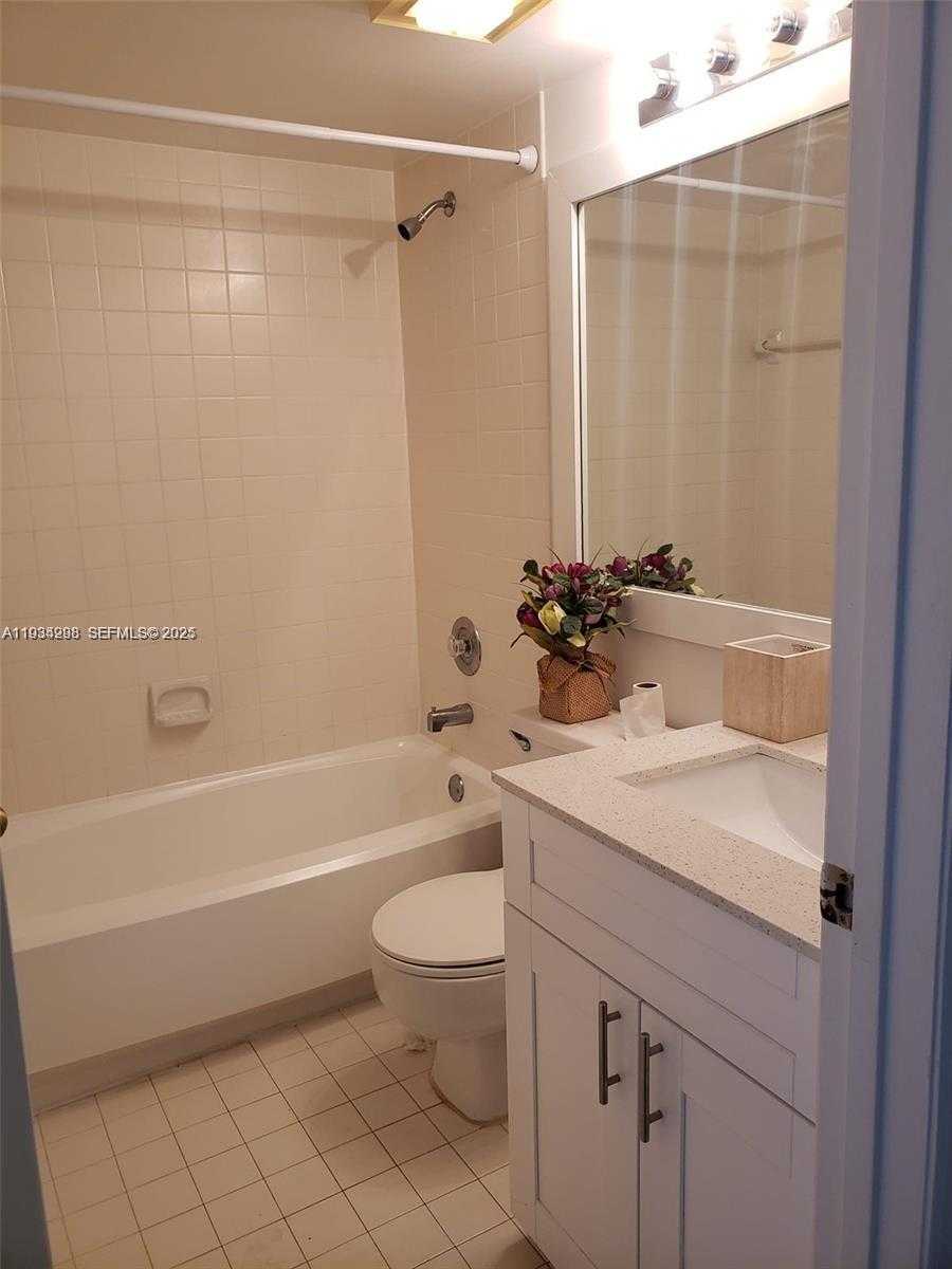 Small Image of 4500 NORTH WEST 99TH CT #204-5, Doral Number 9