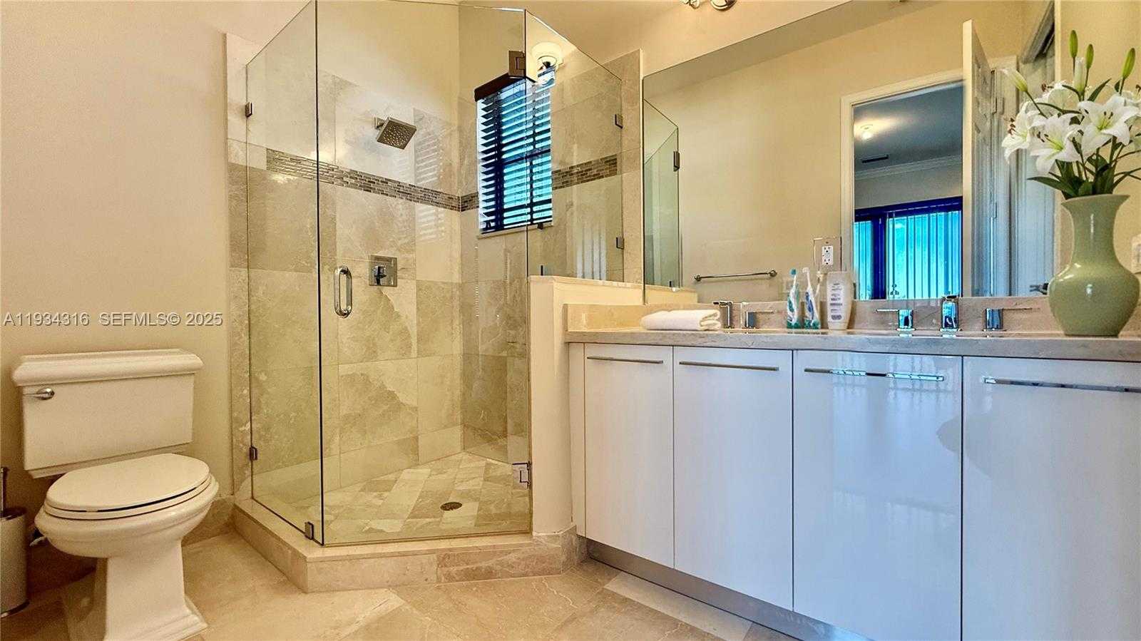 Small Image of 8351 NORTH WEST 51ST TER #8351, Doral Number 14