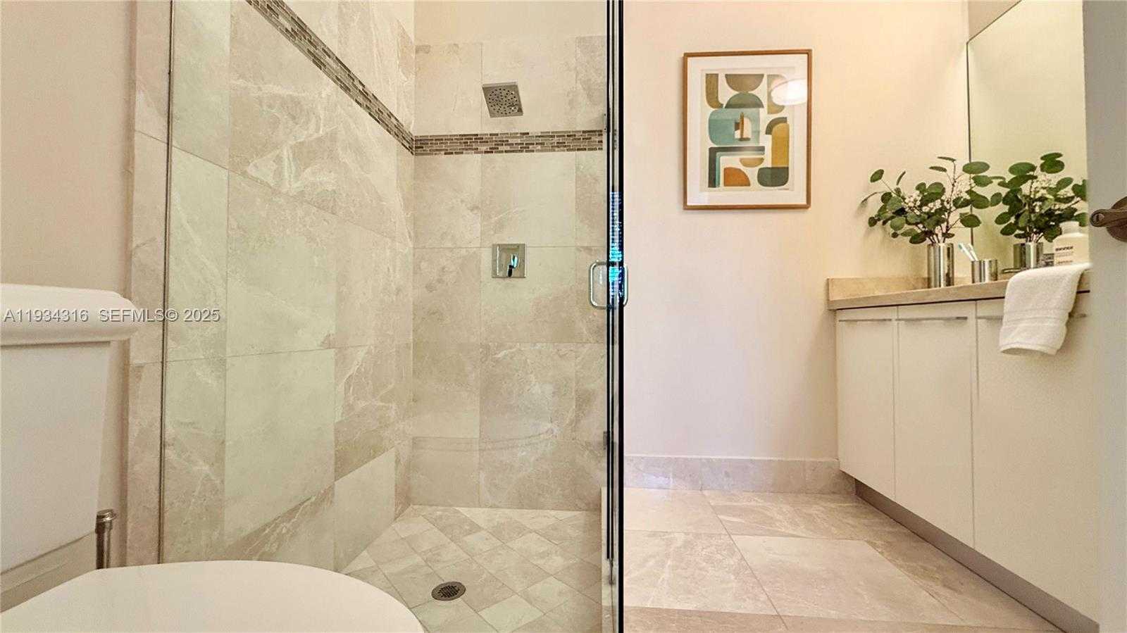 Small Image of 8351 NORTH WEST 51ST TER #8351, Doral Number 5