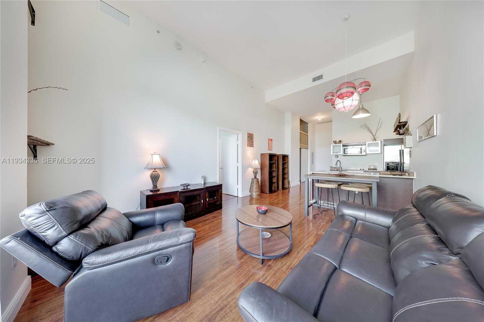 Small Image of 1900 NORTH BAYSHORE DR #711, Miami Number 7