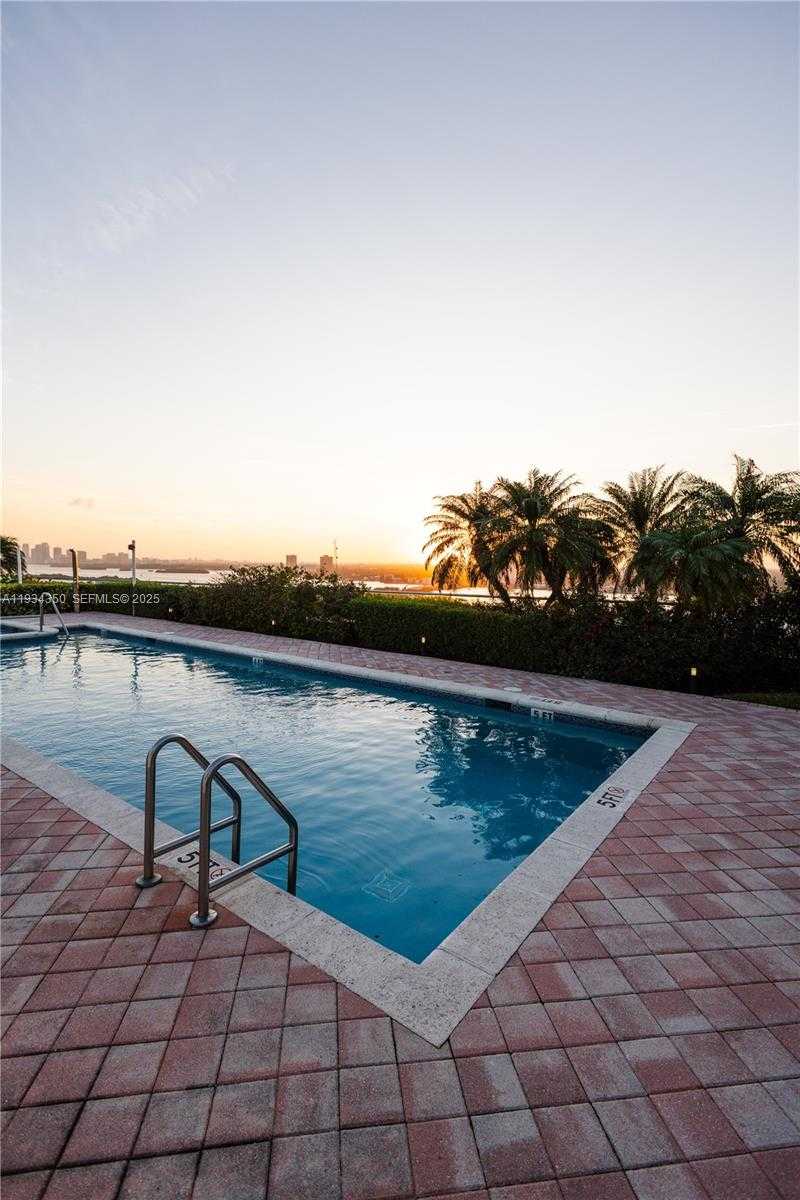 Small Image of 7934 WEST DR #1401, North Bay Village Number 23