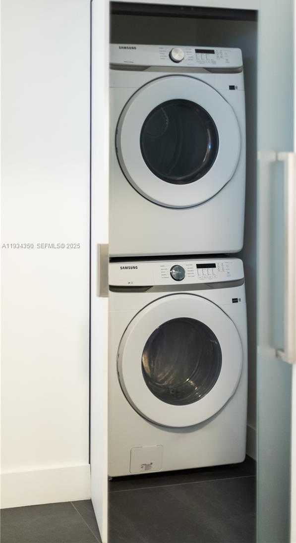 Small Image of 7934 WEST DR #1401, North Bay Village Number 27