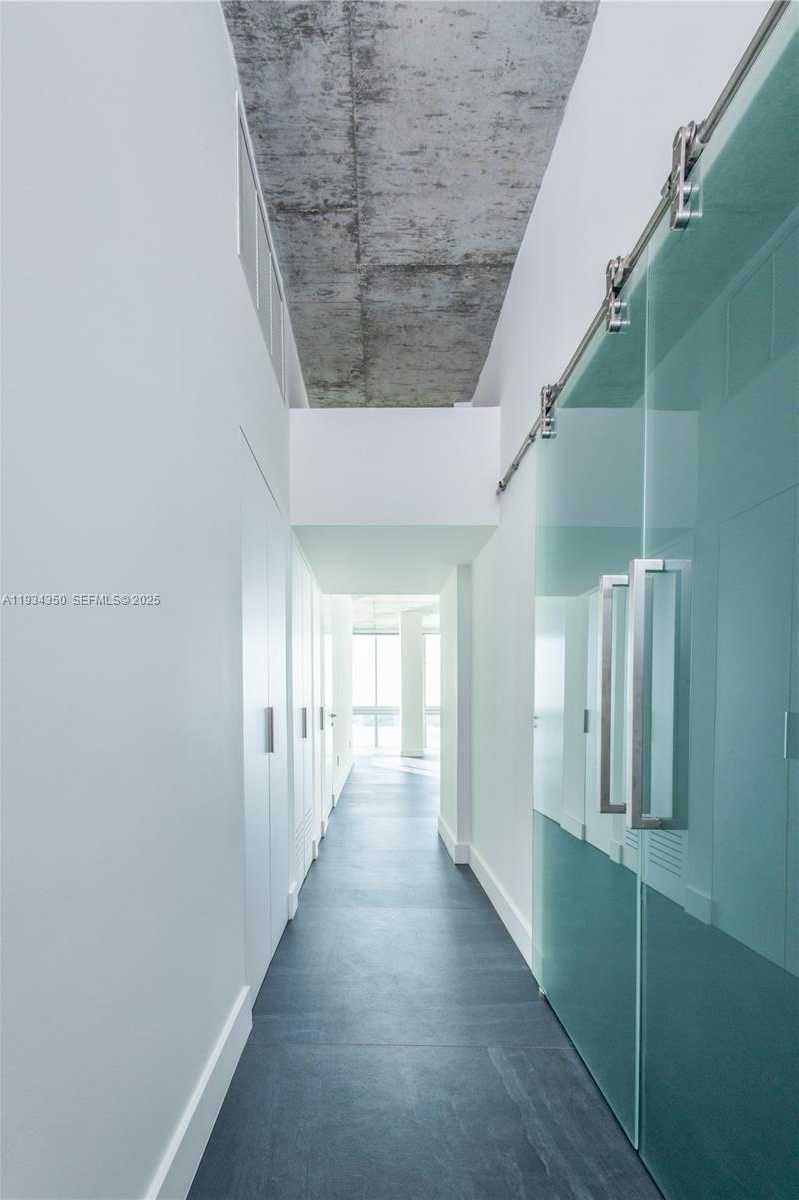 Small Image of 7934 WEST DR #1401, North Bay Village Number 9