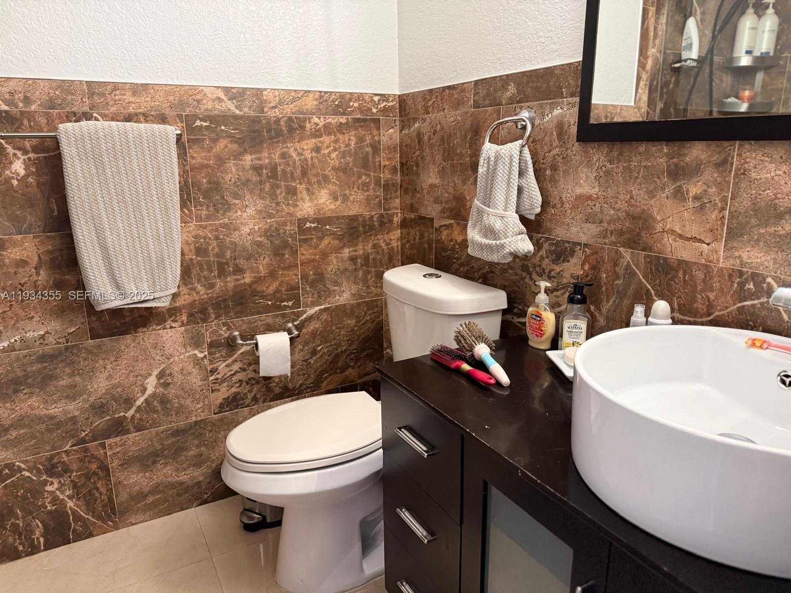 Small Image of 2430 SOUTH WEST 22ND TER, Miami Number 11