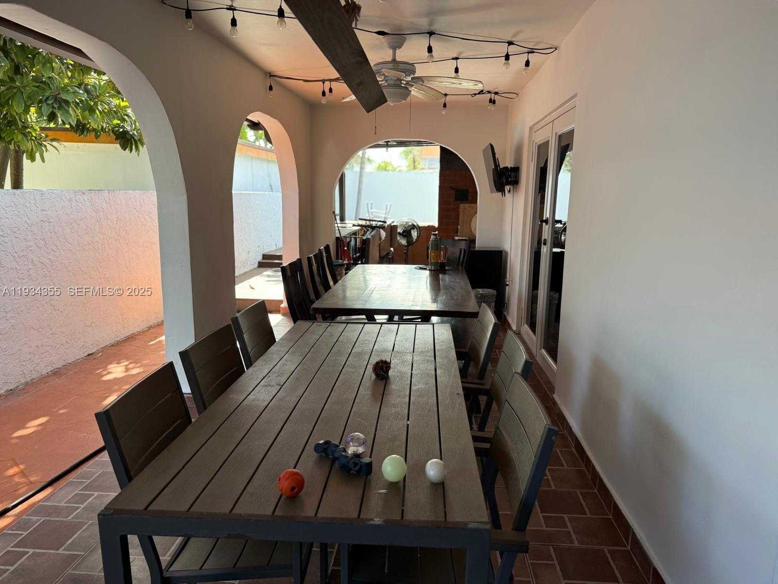 Small Image of 2430 SOUTH WEST 22ND TER, Miami Number 12