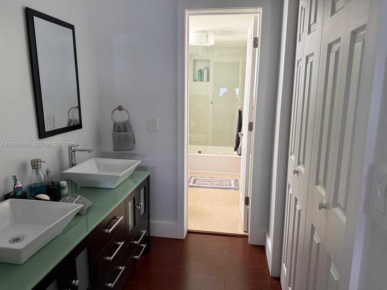 Small Image of 2430 SOUTH WEST 22ND TER, Miami Number 8