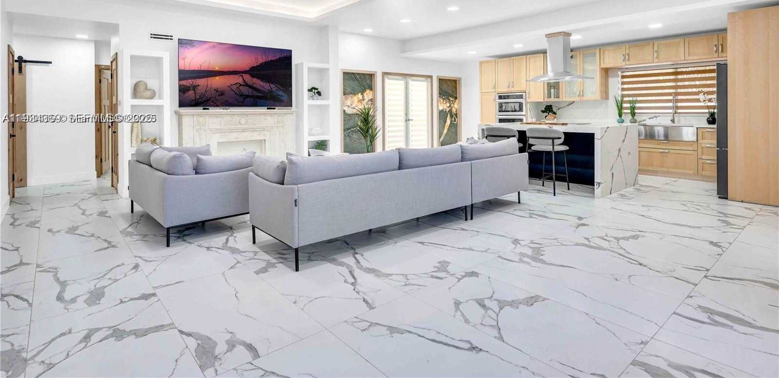 Small Image of 4708 ALTON RD, Miami Beach Number 3