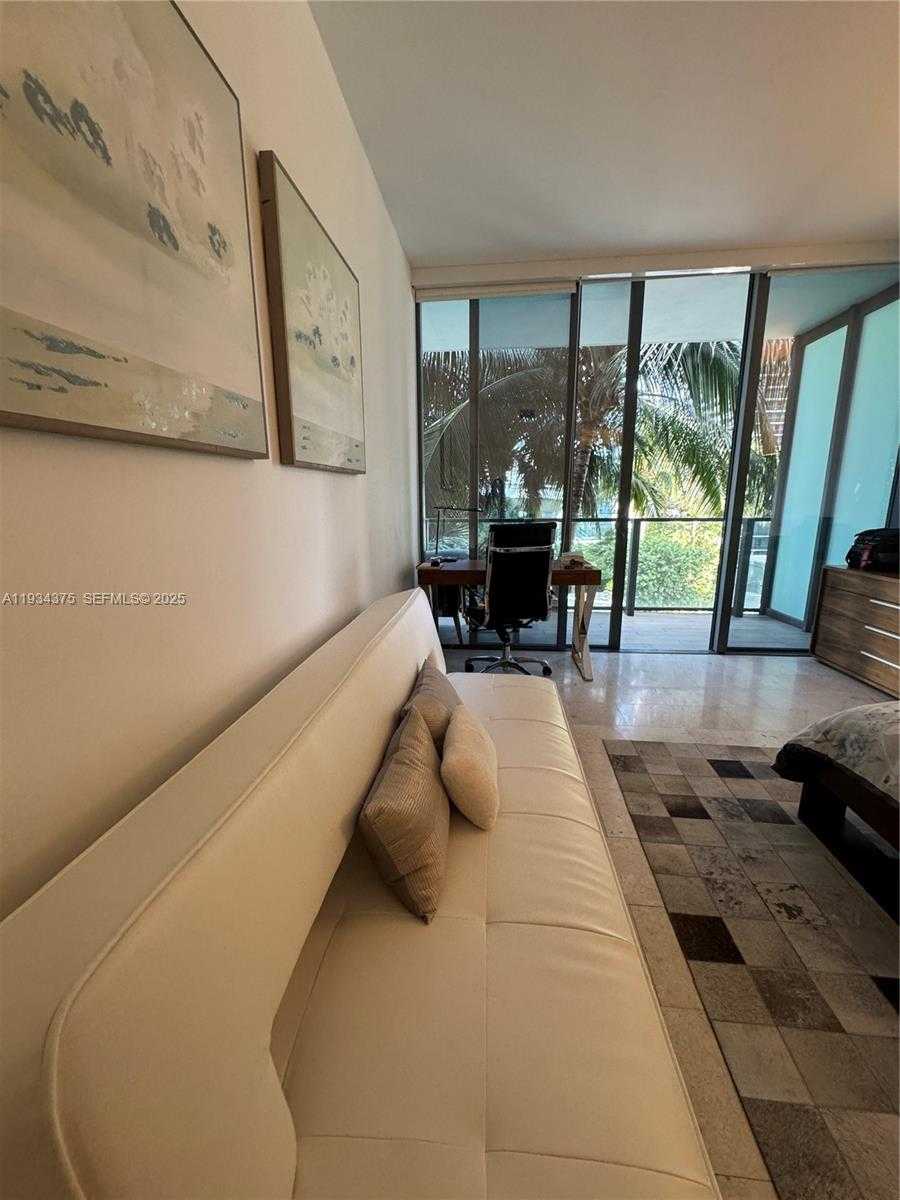 Small Image of 88 SOUTH WEST 7TH ST #805, Miami Number 2