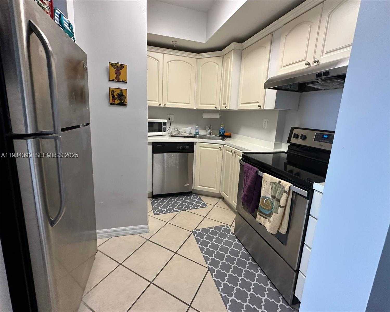 Small Image of 3500 CORAL WAY #PH-106, Miami Number 5