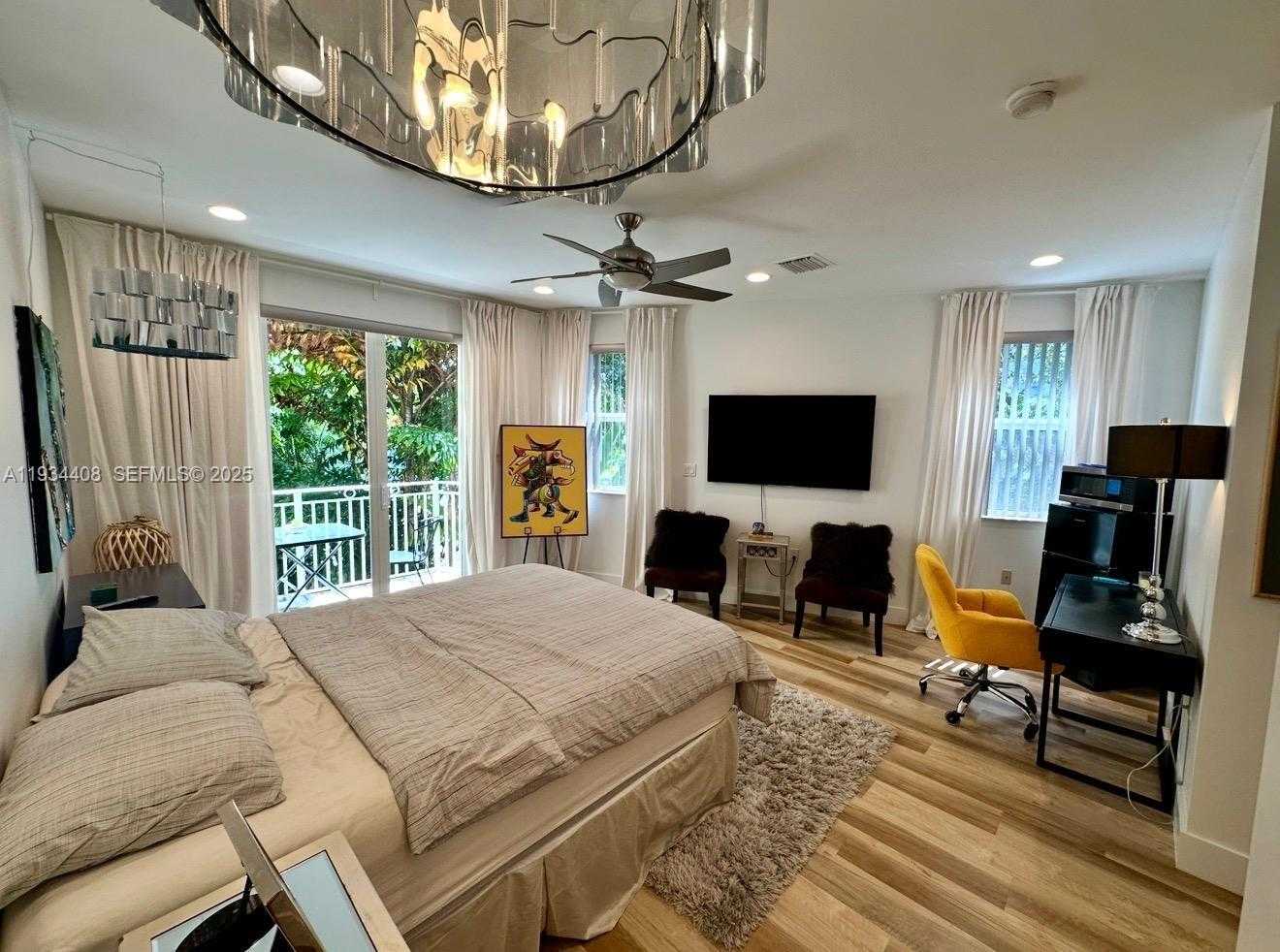 Small Image of 407 SOUTH WEST 5TH ST, Fort Lauderdale Number 14