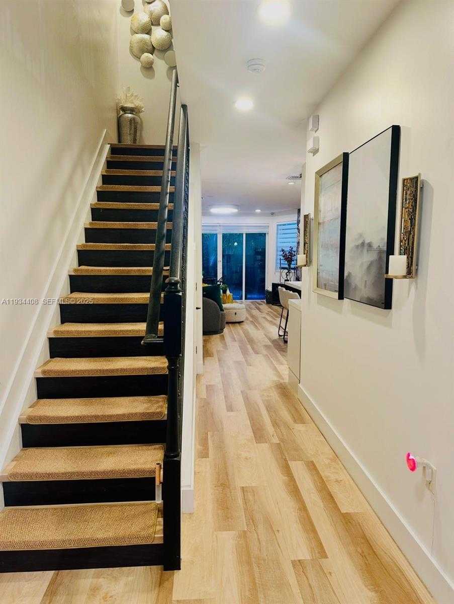 Small Image of 407 SOUTH WEST 5TH ST, Fort Lauderdale Number 6