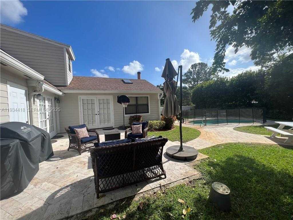 Imagen de Pequeño Objeto