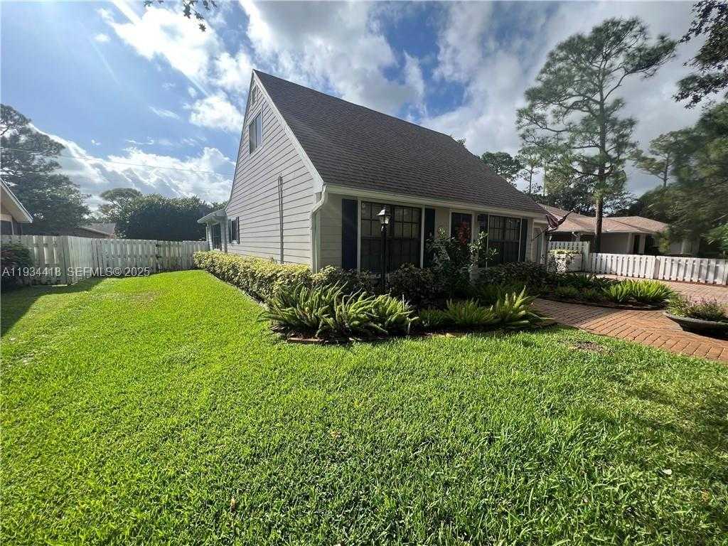 Imagen de Pequeño Objeto