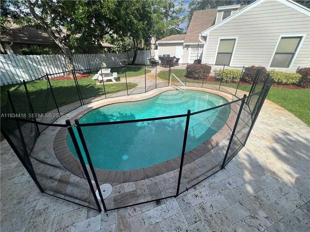 Imagen de Pequeño Objeto