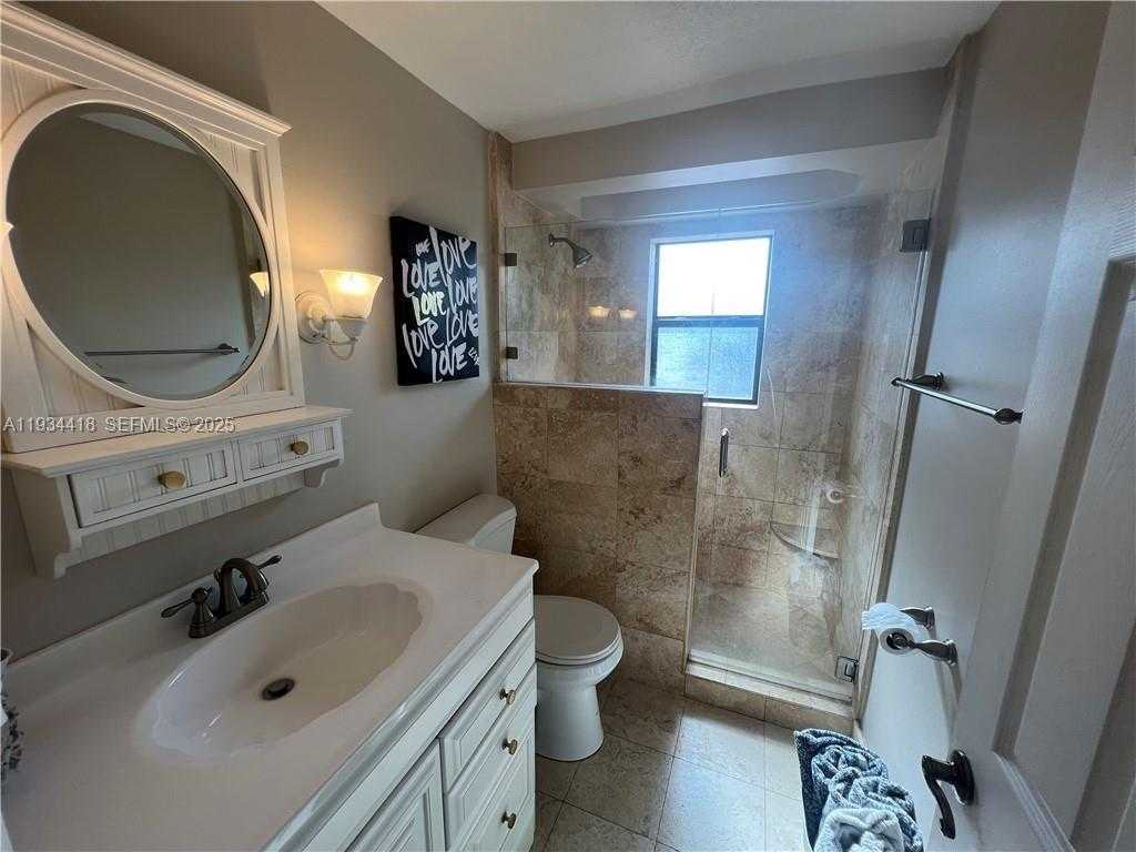 Imagen de Pequeño Objeto