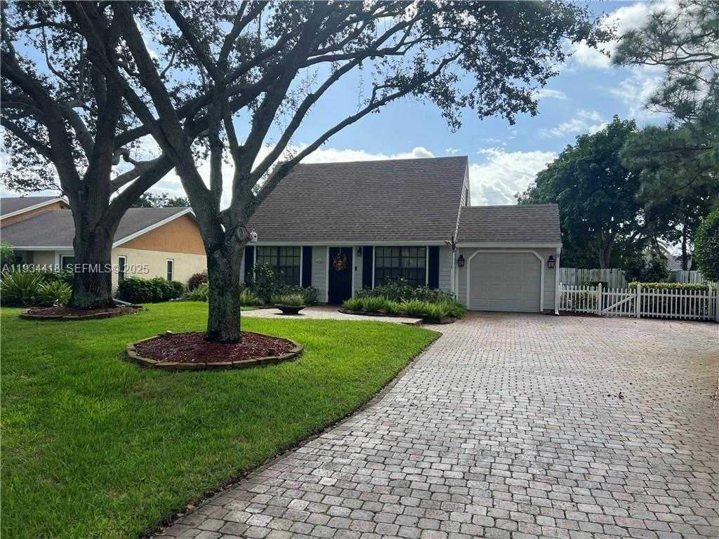 Imagen de Pequeño Objeto