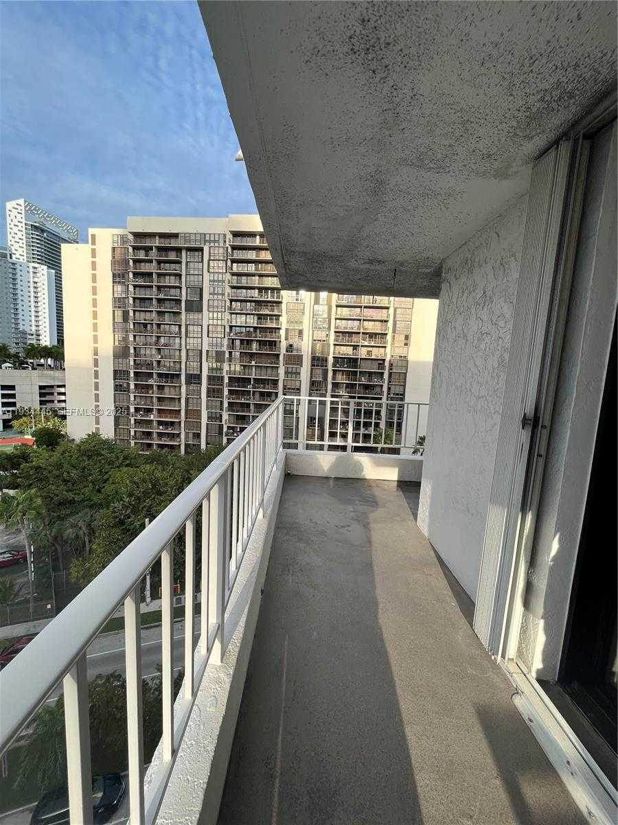 Small Image of 200 SOUTH EAST 15TH RD #11I, Miami Number 12