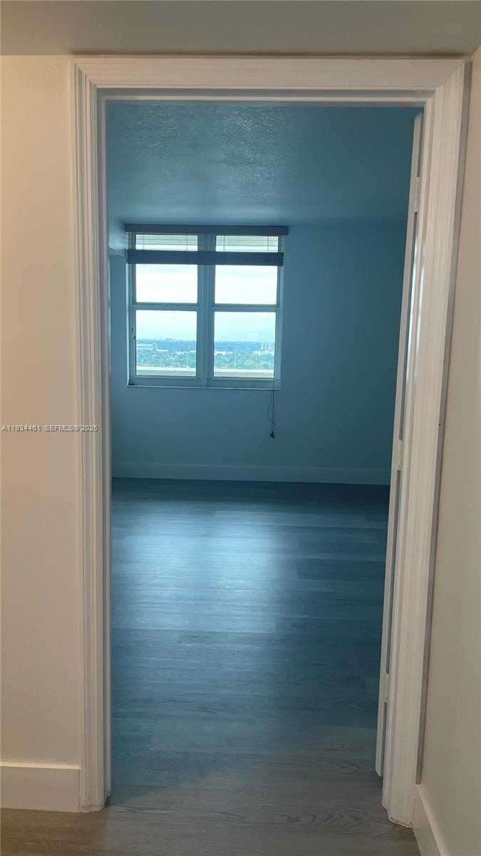 Small Image of 3000 CORAL WAY #1509, Miami Number 7