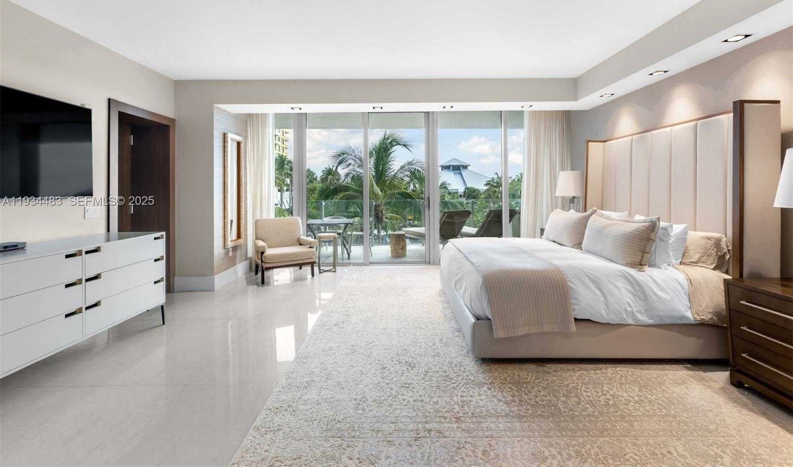 Small Image of 1 COLLINS AVE #308, Miami Beach Number 10