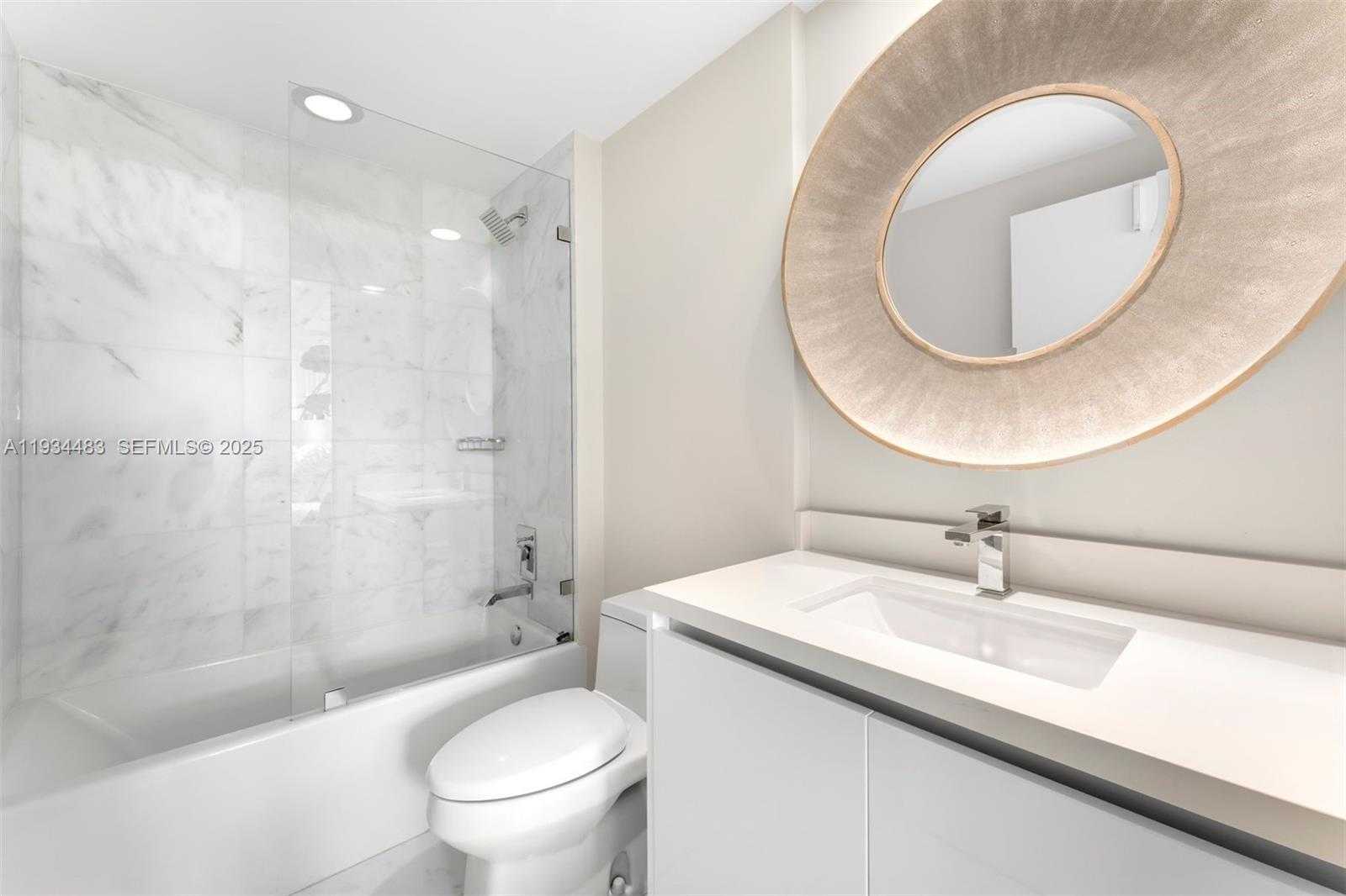 Small Image of 1 COLLINS AVE #308, Miami Beach Number 21