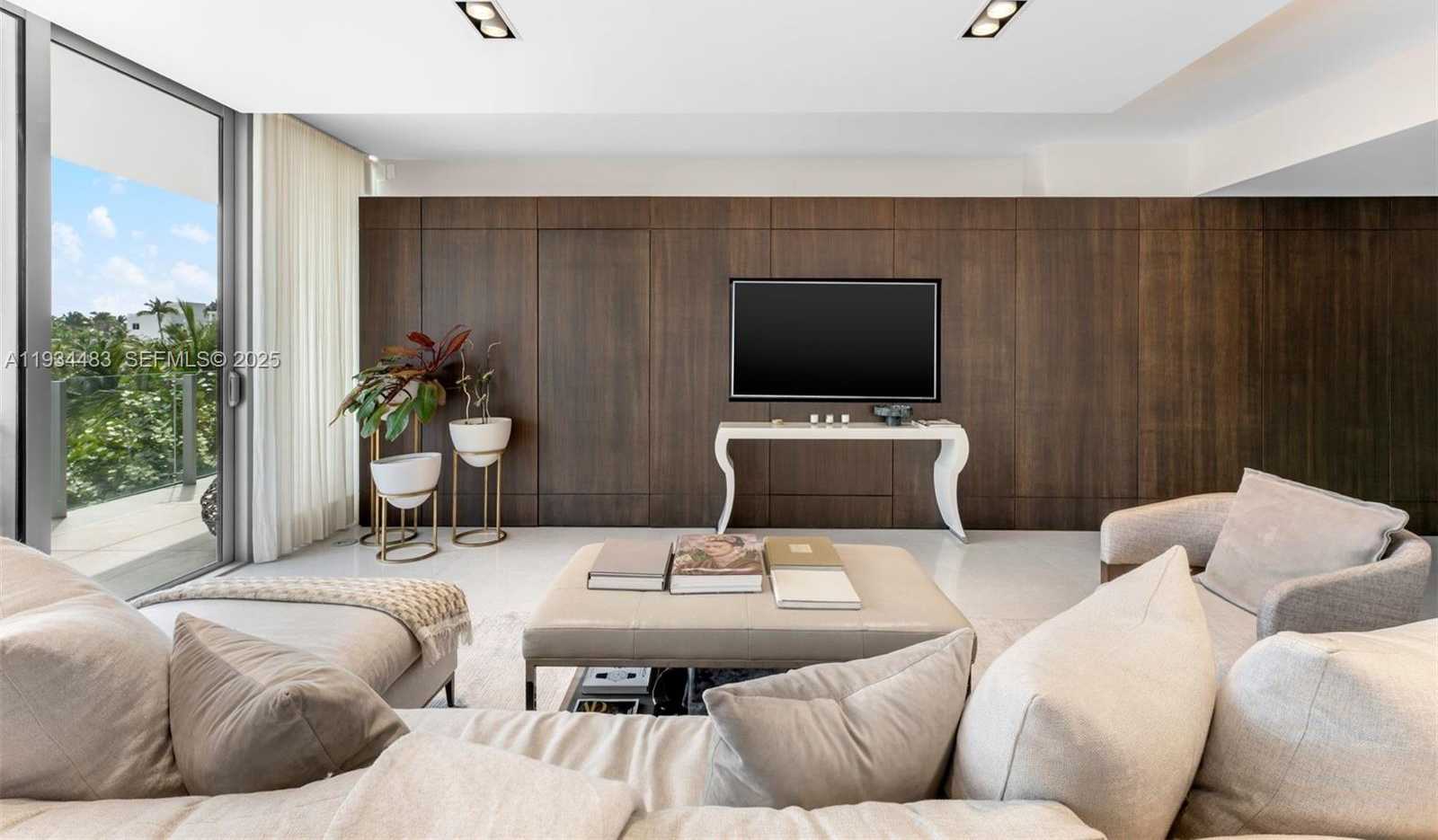 Small Image of 1 COLLINS AVE #308, Miami Beach Number 4