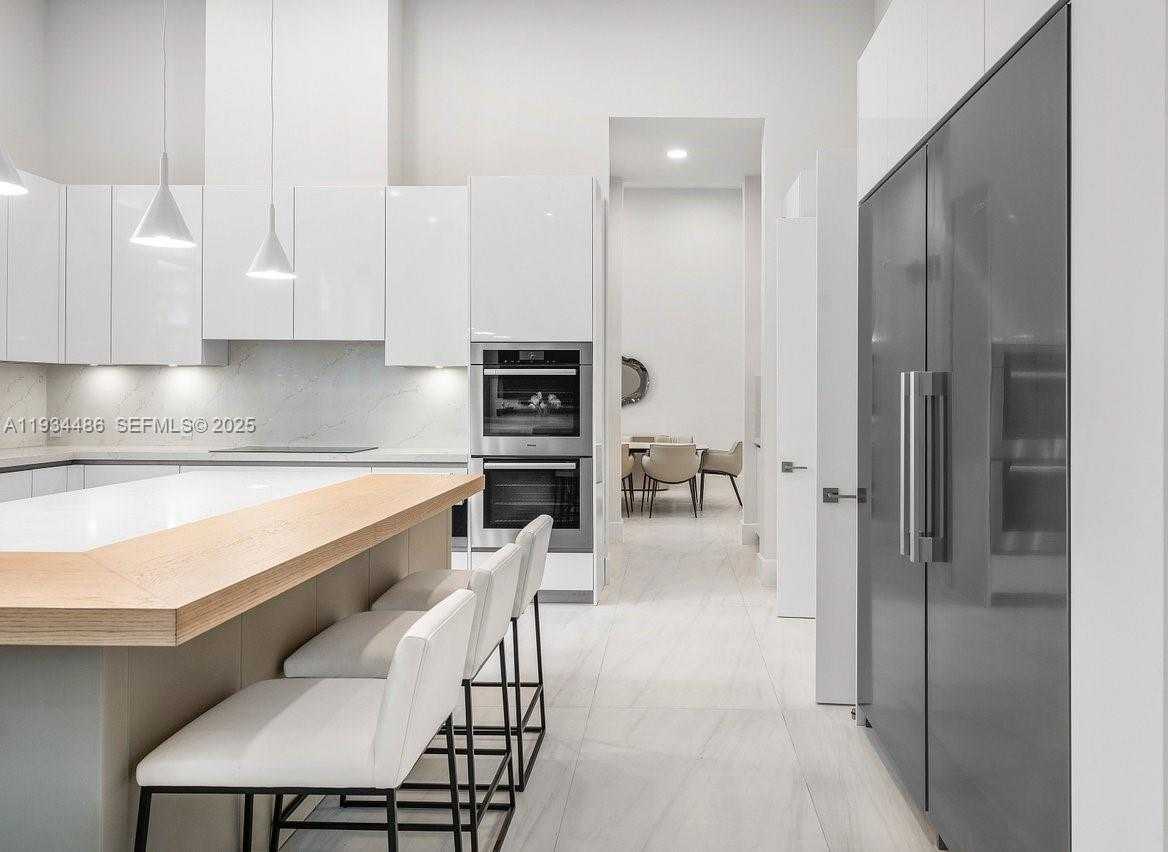 Small Image of 3912 ISLAND ESTATES DR, Aventura Number 21