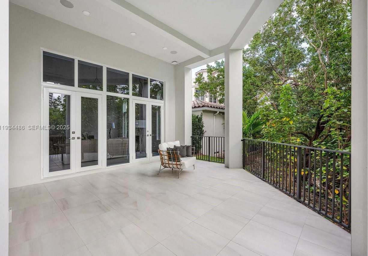 Small Image of 3912 ISLAND ESTATES DR, Aventura Number 61
