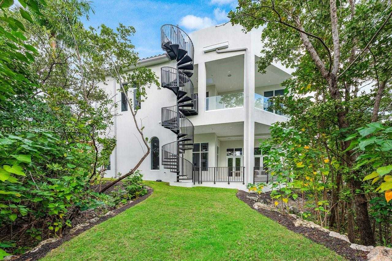 Small Image of 3912 ISLAND ESTATES DR, Aventura Number 63