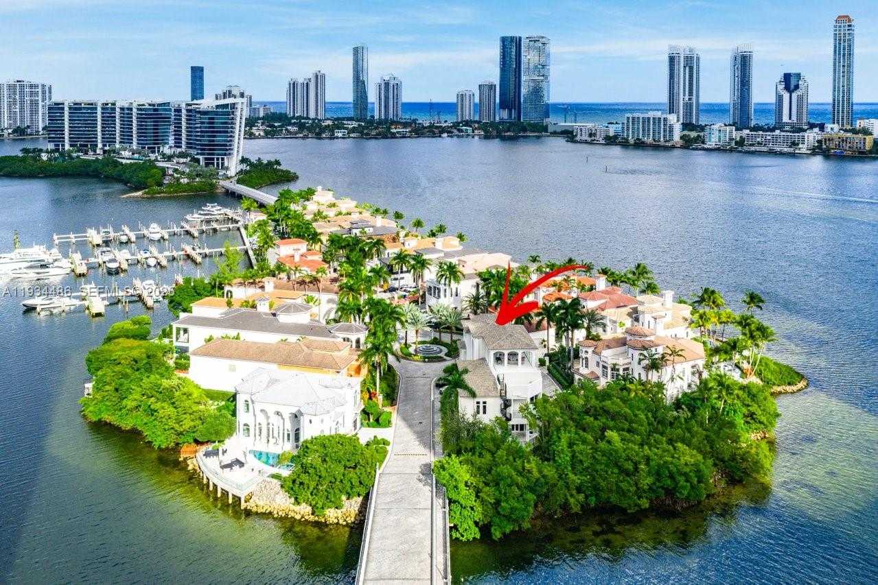 Small Image of 3912 ISLAND ESTATES DR, Aventura Number 66