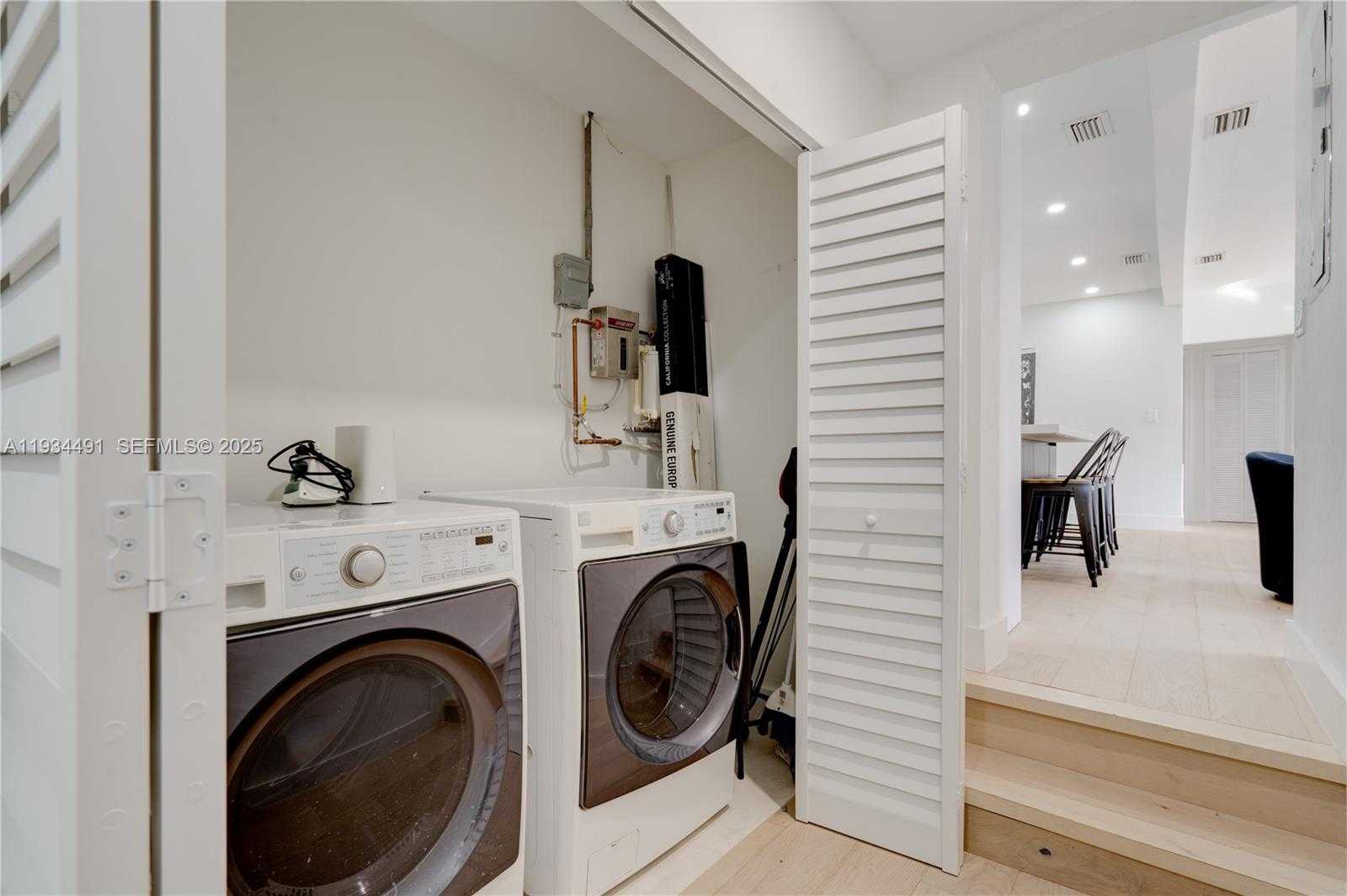 Small Image of 347 NORTH EAST 110TH ST, Miami Number 6