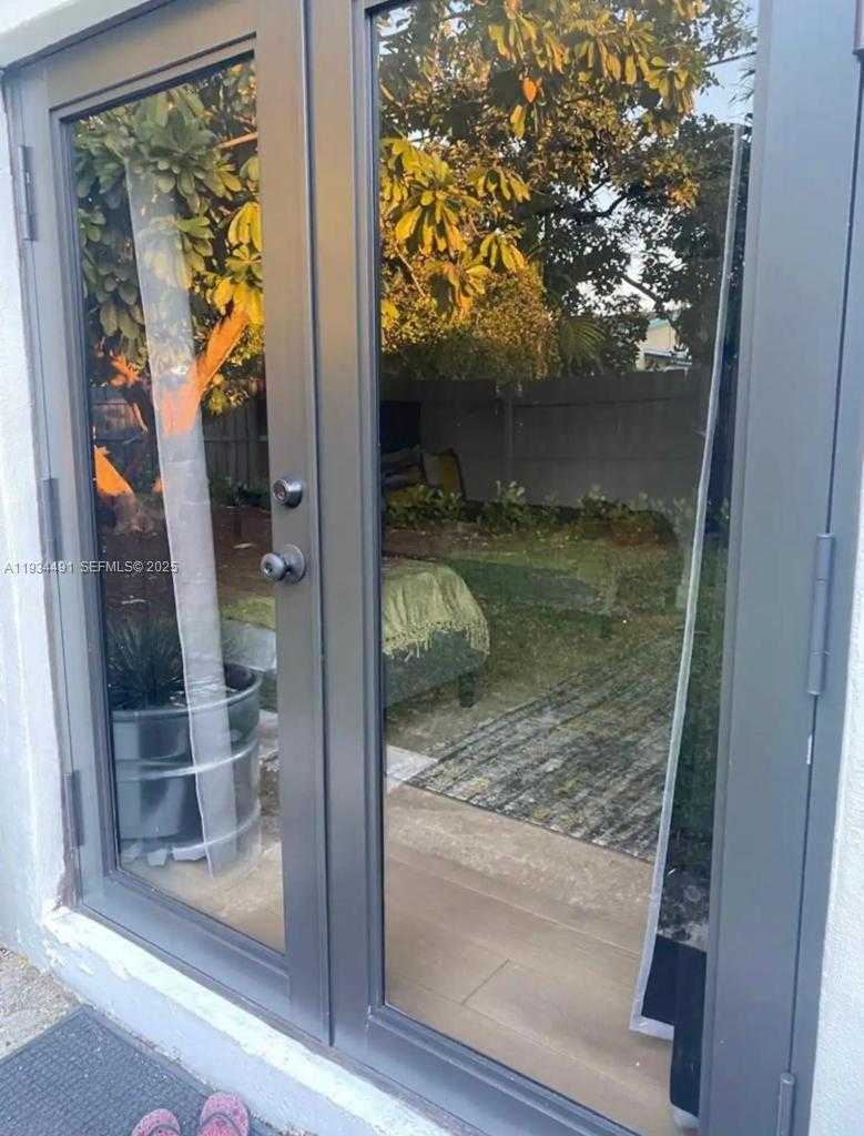 Small Image of 347 NORTH EAST 110TH ST, Miami Number 7