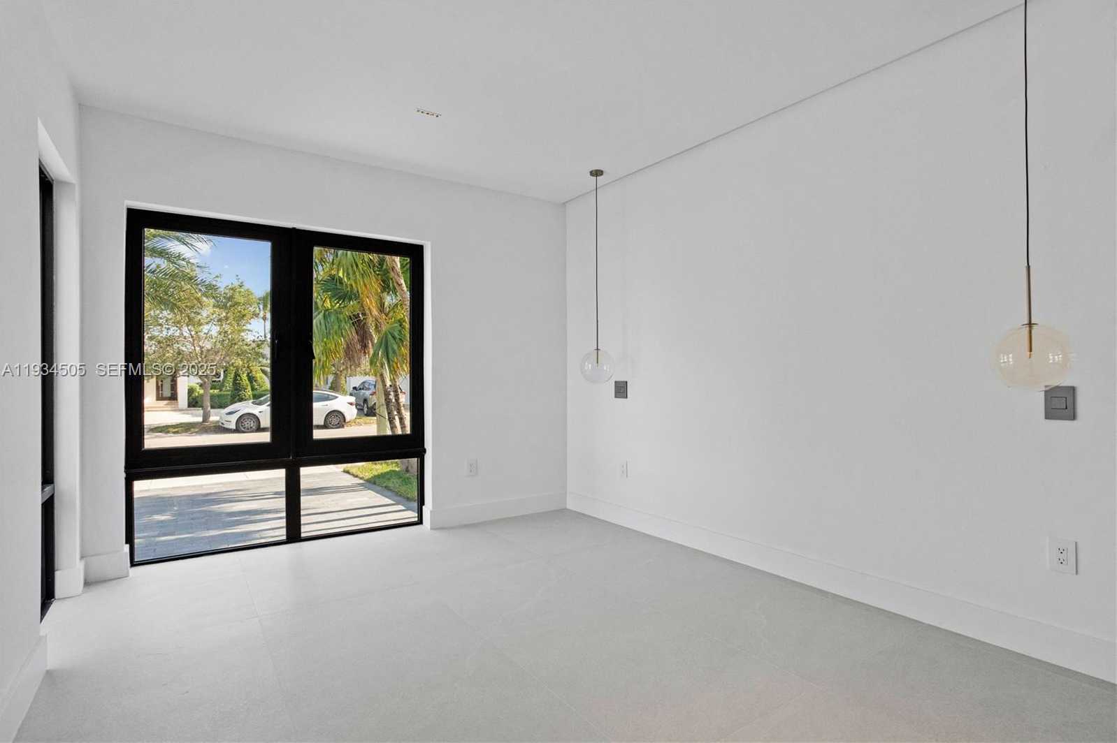 Small Image of 1661 DAYTONIA RD, Miami Beach Number 23