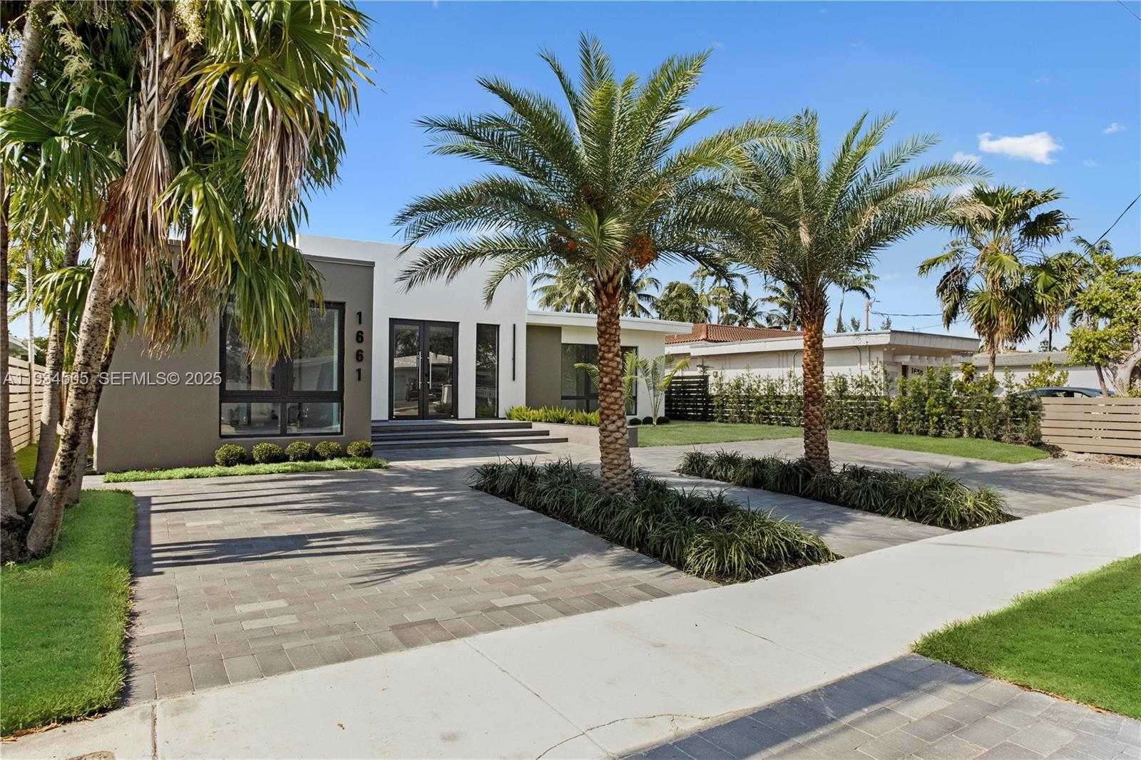 Small Image of 1661 DAYTONIA RD, Miami Beach Number 28