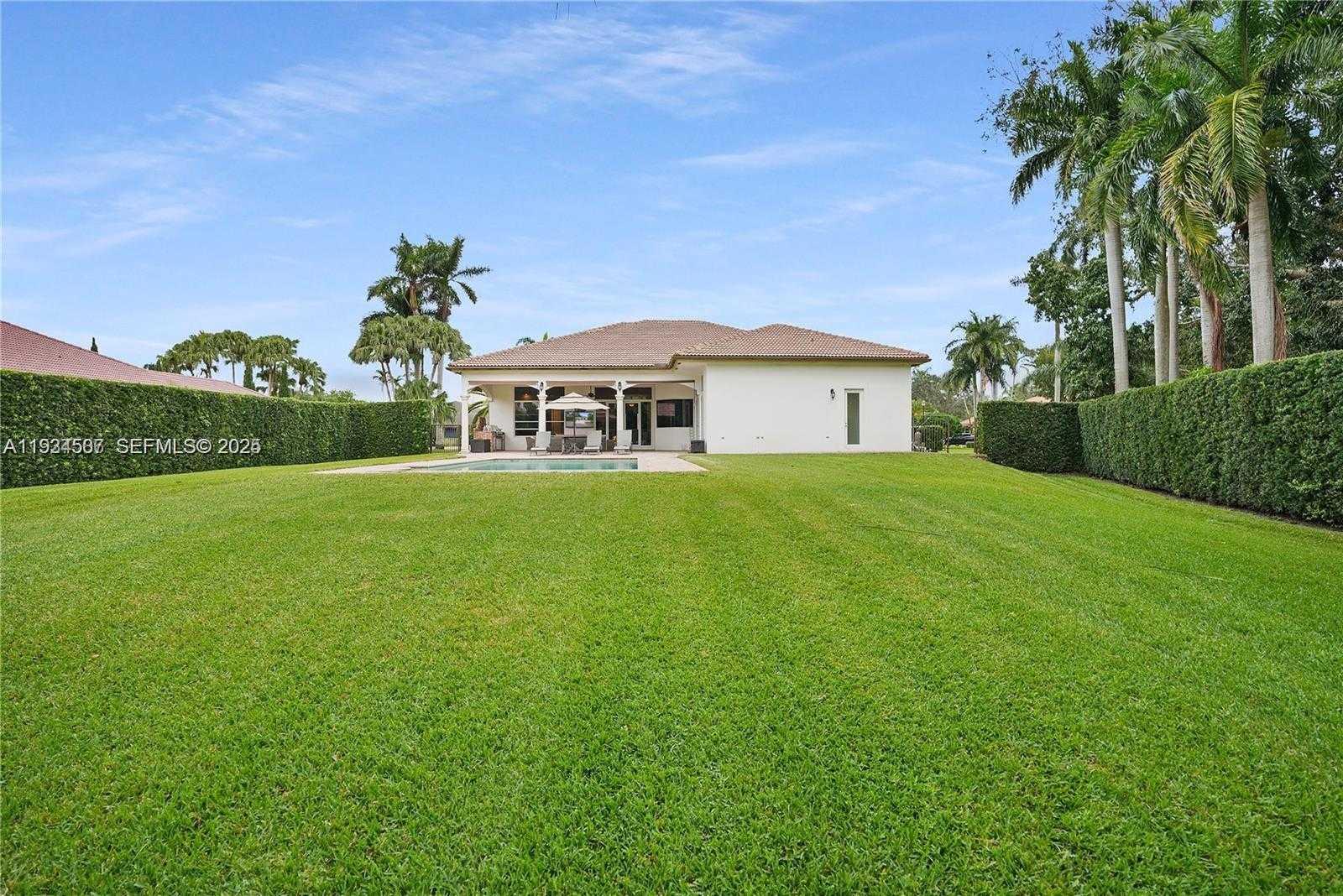 Small Image of 11242 SOUTH WEST 25TH CT, Davie Number 5