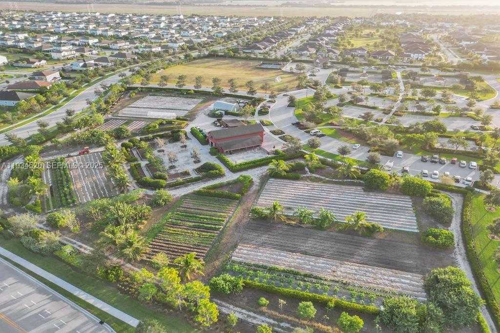 Small Image of 19594 BROAD SHORE WALK #19594, Loxahatchee Number 26