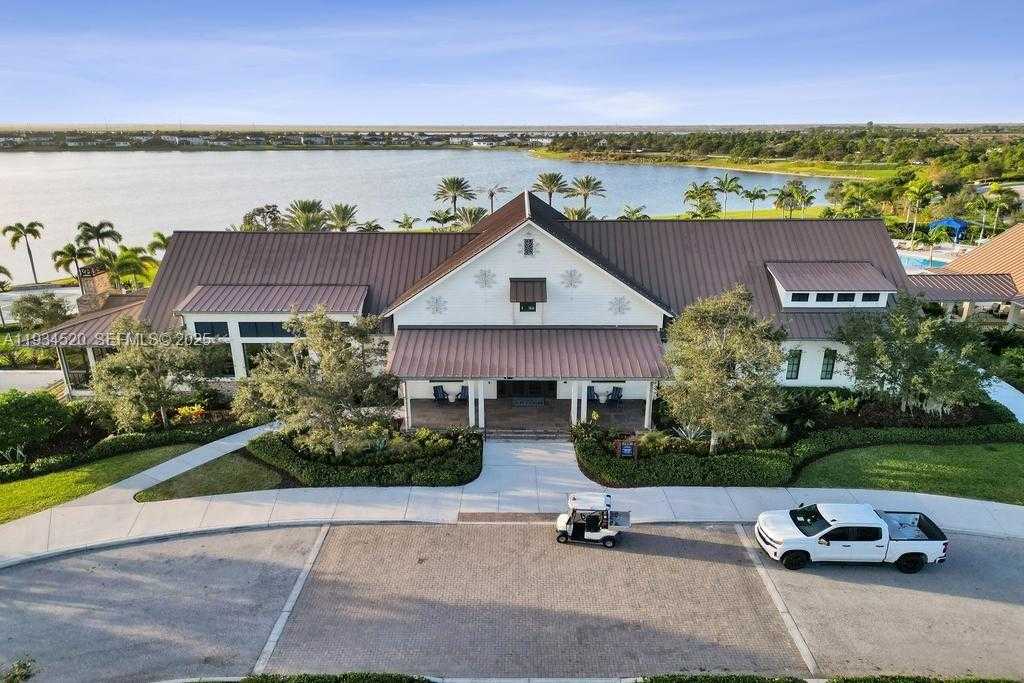 Small Image of 19594 BROAD SHORE WALK #19594, Loxahatchee Number 30