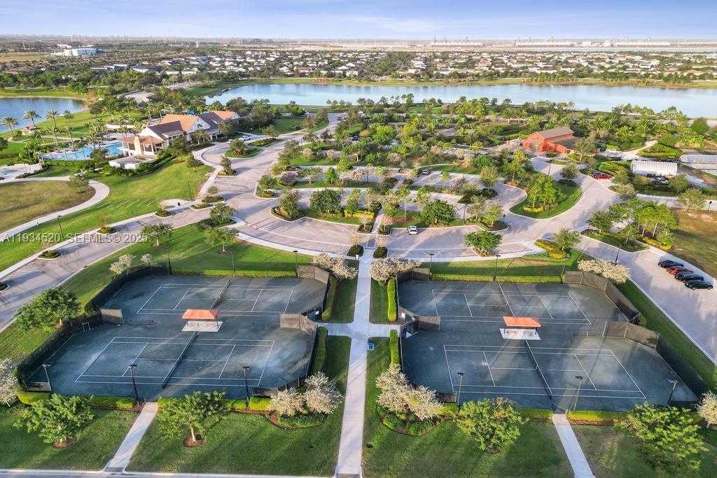 Small Image of 19594 BROAD SHORE WALK #19594, Loxahatchee Number 39