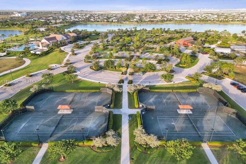 Small Image of 19594 BROAD SHORE WALK #19594, Loxahatchee Number 41